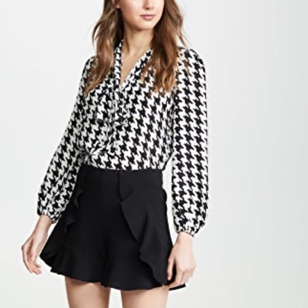 Last Kiss Houndstooth Button-Down Blouse
